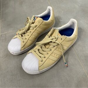 Adidas Sneaker